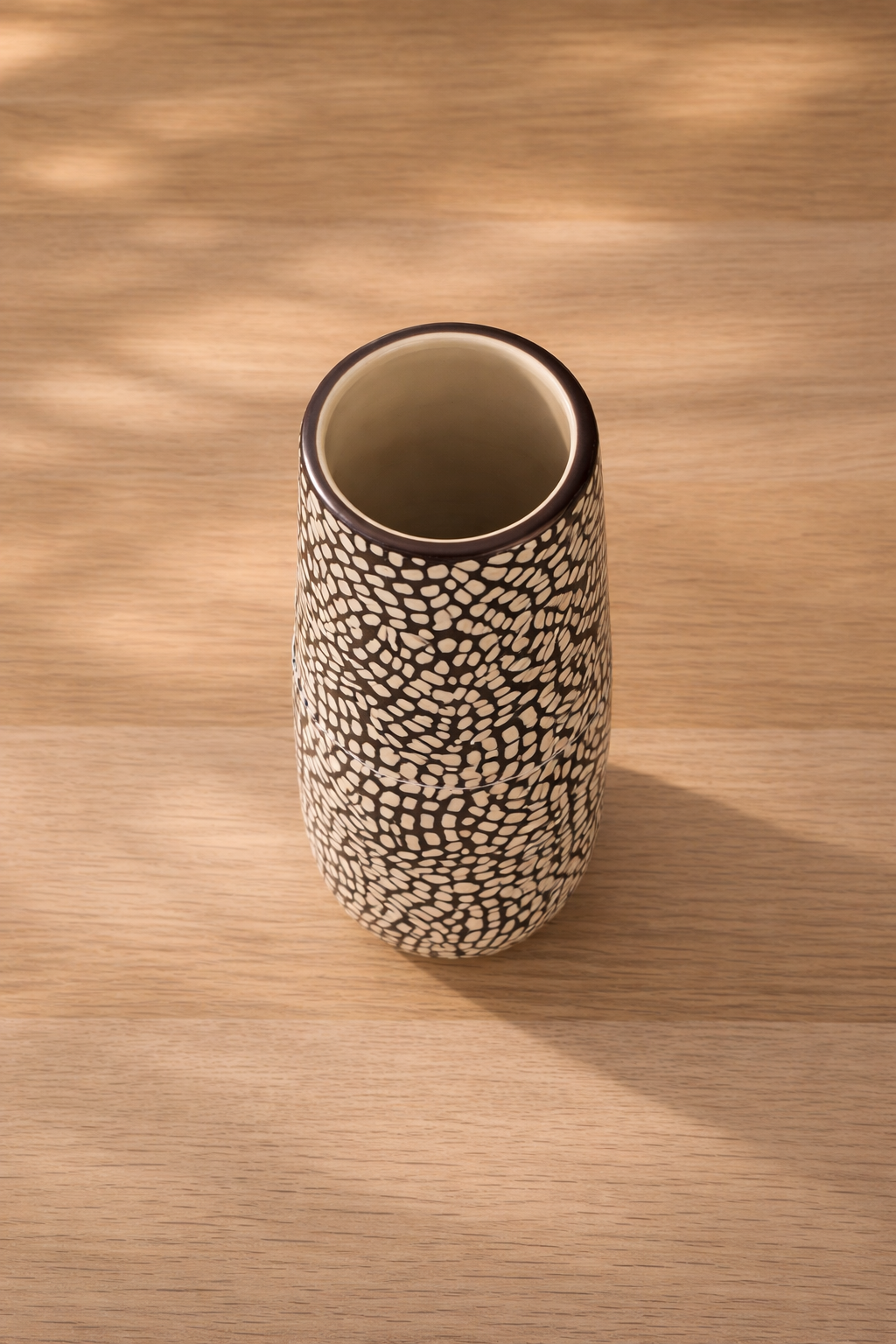 Vase Isis